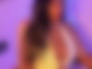 Cinnamoon-Natural Boobs's Live Sex Cam Show