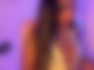 Cinnamoon-Natural Boobs's Live Sex Cam Show