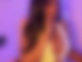 Cinnamoon-Natural Boobs's Live Sex Cam Show