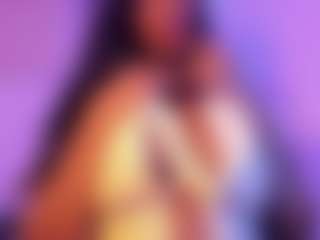 Cinnamoon-Natural Boobs's Live Sex Cam Show