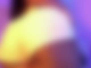 Cinnamoon-Natural Boobs's Live Sex Cam Show