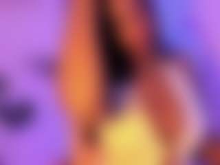 Show de cam sexual en vivo de Cinnamoon-Natural Boobs
