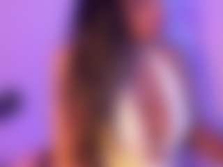 Cinnamoon-Natural Boobs's Live Sex Cam Show