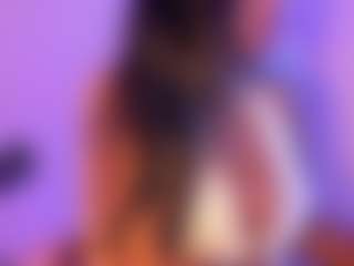 Cinnamoon-Natural Boobs's Live Sex Cam Show