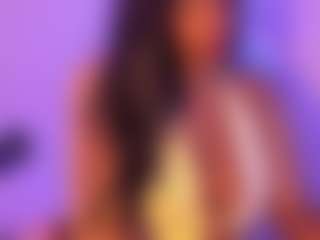 Cinnamoon-Natural Boobs's Live Sex Cam Show