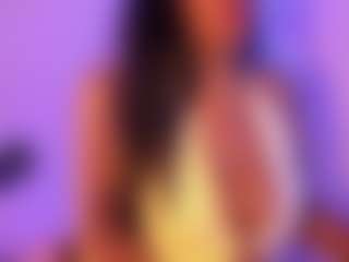 Cinnamoon-Natural Boobs's Live Sex Cam Show