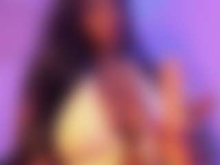 Cinnamoon-Natural Boobs's Live Sex Cam Show