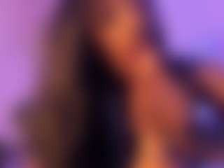 Cinnamoon-Natural Boobs's Live Sex Cam Show