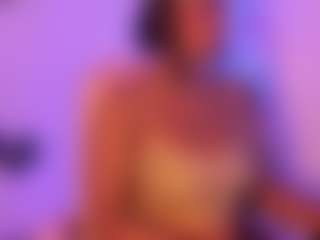 Cinnamoon-Natural Boobs's Live Sex Cam Show