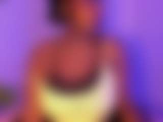 Live cam show with Cinnamoon-Natural Boobs - Oil on CamwithHer