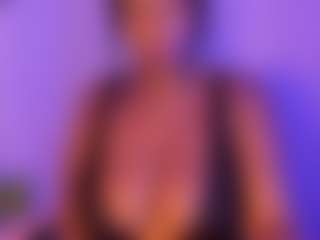 Live cam show with Cinnamoon-Natural Boobs - Big Tits on slutload