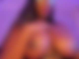 Cinnamoon-Natural Boobs's Live Sex Cam Show