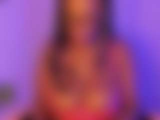 Live cam show with Cinnamoon-Natural Boobs - Tattoos on SpunkLive