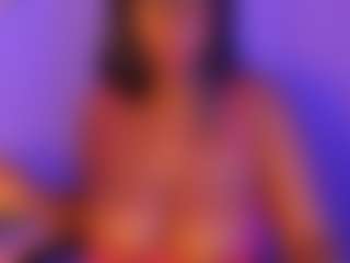 Cinnamoon-Natural Boobs's Live Sex Cam Show