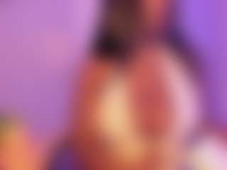 Show de câmera ao vivo com NaturalEbony - Amateur Curvy no Camsoda