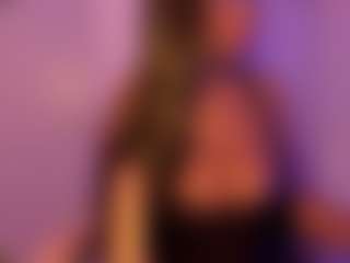 Live cam show with NaturalEbony - Ride Torso on sexylive.show