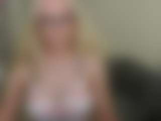 glossybabe's Live Sex Cam Show