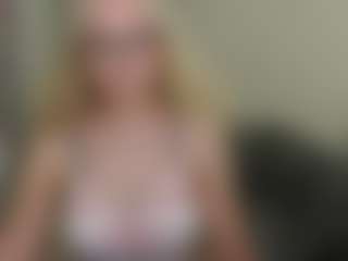 glossybabe's Live Sex Cam Show