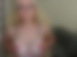 glossybabe's Live Sex Cam Show
