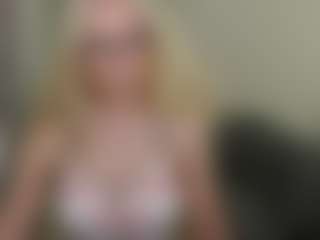 glossybabe's Live Sex Cam Show