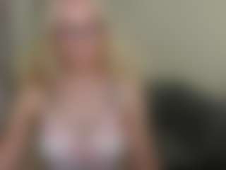 glossybabe's Live Sex Cam Show