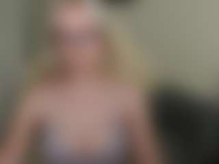 glossybabe's Live Sex Cam Show