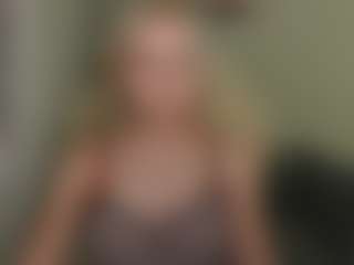 Live cam show with glossybabe - White on SinfulBabes | hungary