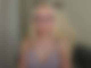 Live cam show with glossybabe - Anal Toys on Uber Horny
