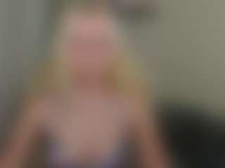 Live cam show with glossybabe - White on Camsoda | hungary