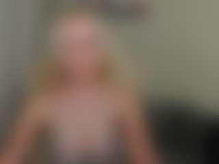 Live cam show with glossybabe - Anal Toys on Camsoda