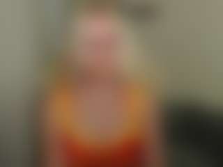 Show live cam dengan glossybabe - Self Suck di Camsoda