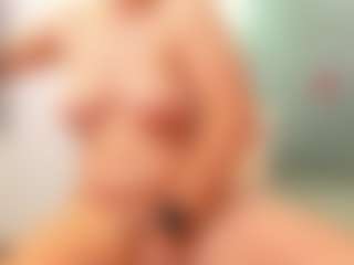 alfawoman's Live Sex Cam Show