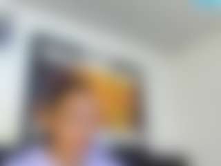 Live cam show with MeganRhyder - Smoking on AdultVida.com