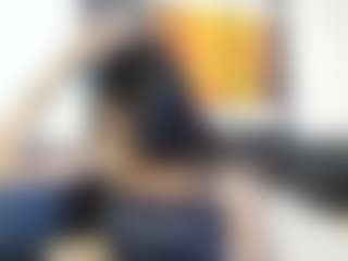 Live cam show with MeganRhyder - Average on madthumbs