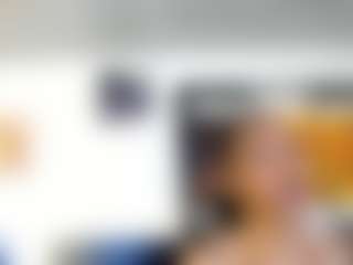 Live cam show with MeganRhyder - Average on WildCum