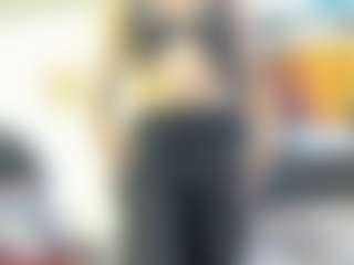 Live cam show with MeganRhyder - Average on Milfs Live