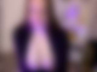 AliceOfWonders's Live Sex Cam Show