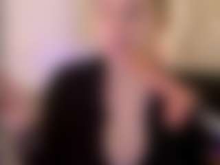AliceOfWonders's Live Sex Cam Show