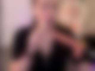 AliceOfWonders's Live Sex Cam Show