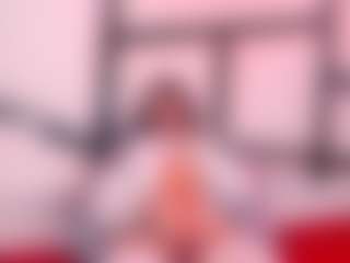 Live cam show with Doja Meow - Ebony Toys on Camsoda
