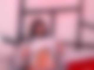 Live cam show with Doja Meow - Striptease on livesuperchat.net