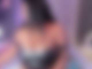 EmaRhodes MILF webcam performer live streaming
