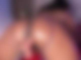 EmaRhodes's Live Sex Cam Show