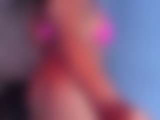 Live cam show with EmaRhodes - Camel Toe on nudelive.tv