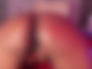 Live cam show with EmaRhodes - Mature on TottyGirls