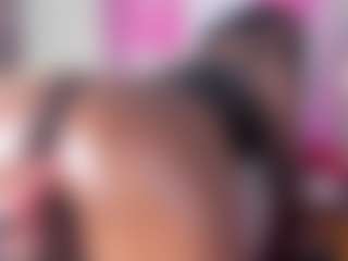 EmaRhodes's Live Sex Cam Show