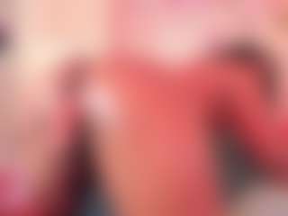 Live cam show with EmaRhodes - Flirt MILF on TeamSkeetLive