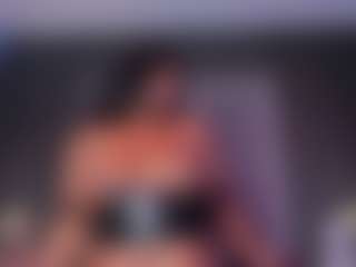 EmaRhodes's Live Sex Cam Show