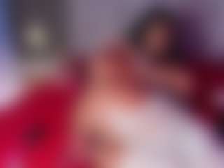 EmaRhodes's Live Sex Cam Show