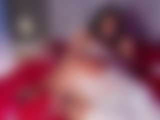 EmaRhodes's Live Sex Cam Show